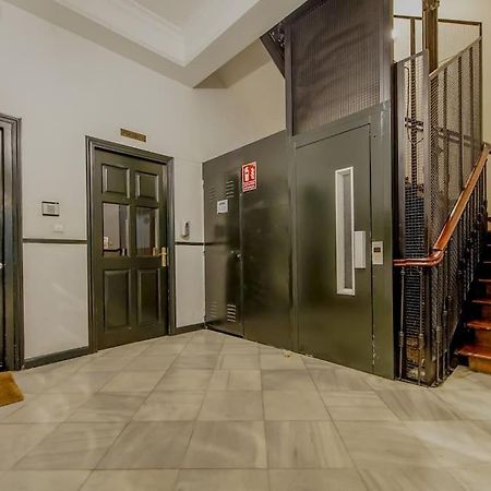 Modern Apt Para 6Px En La Plaza De Tirso De Molina Madrid Exterior foto