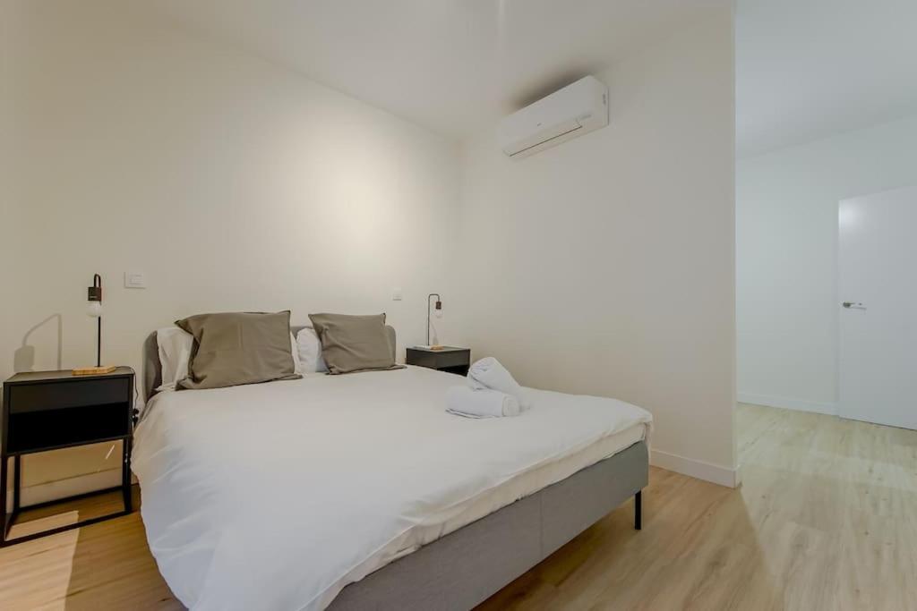 Modern Apt Para 6Px En La Plaza De Tirso De Molina Madrid Exterior foto