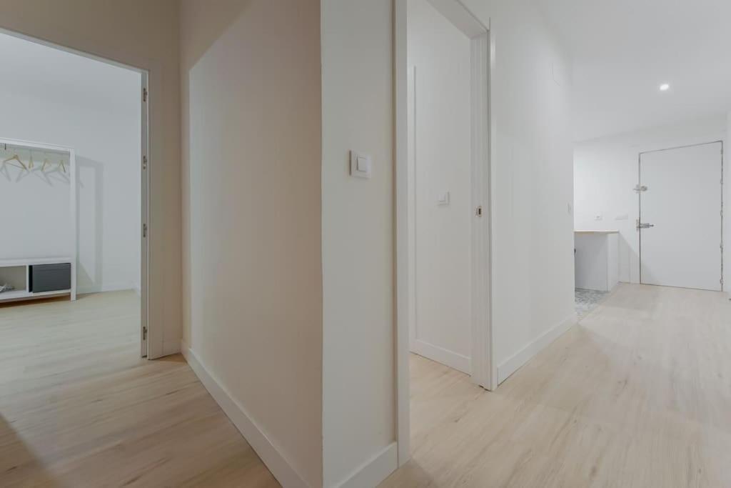 Modern Apt Para 6Px En La Plaza De Tirso De Molina Madrid Exterior foto