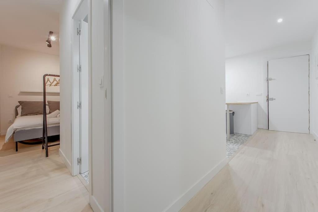Modern Apt Para 6Px En La Plaza De Tirso De Molina Madrid Exterior foto